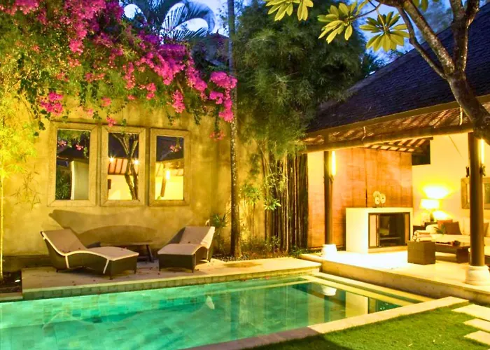 Villa Nisara 2 Bedroom Garden Pool Seminyak (Bali)